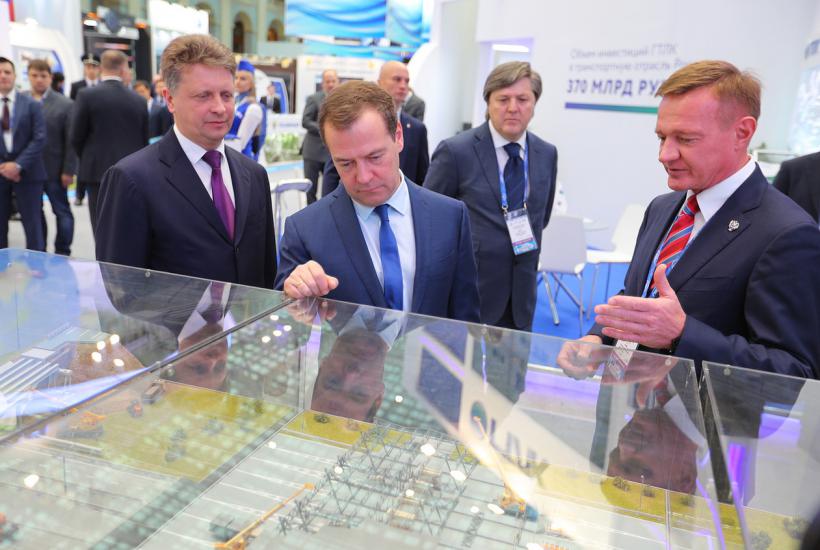 Роман Старовойт представил макет проекта автомобильной дороги «Обход Хабаровска», форум Транспорт России (2017)