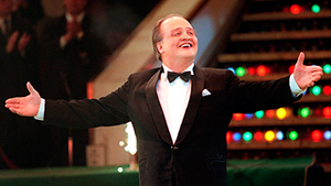 75-летний юбилей отмечает Мстислав Запашный