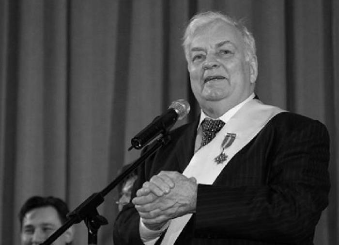 Михаил Державин