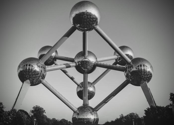 Физики записали информацию на атом